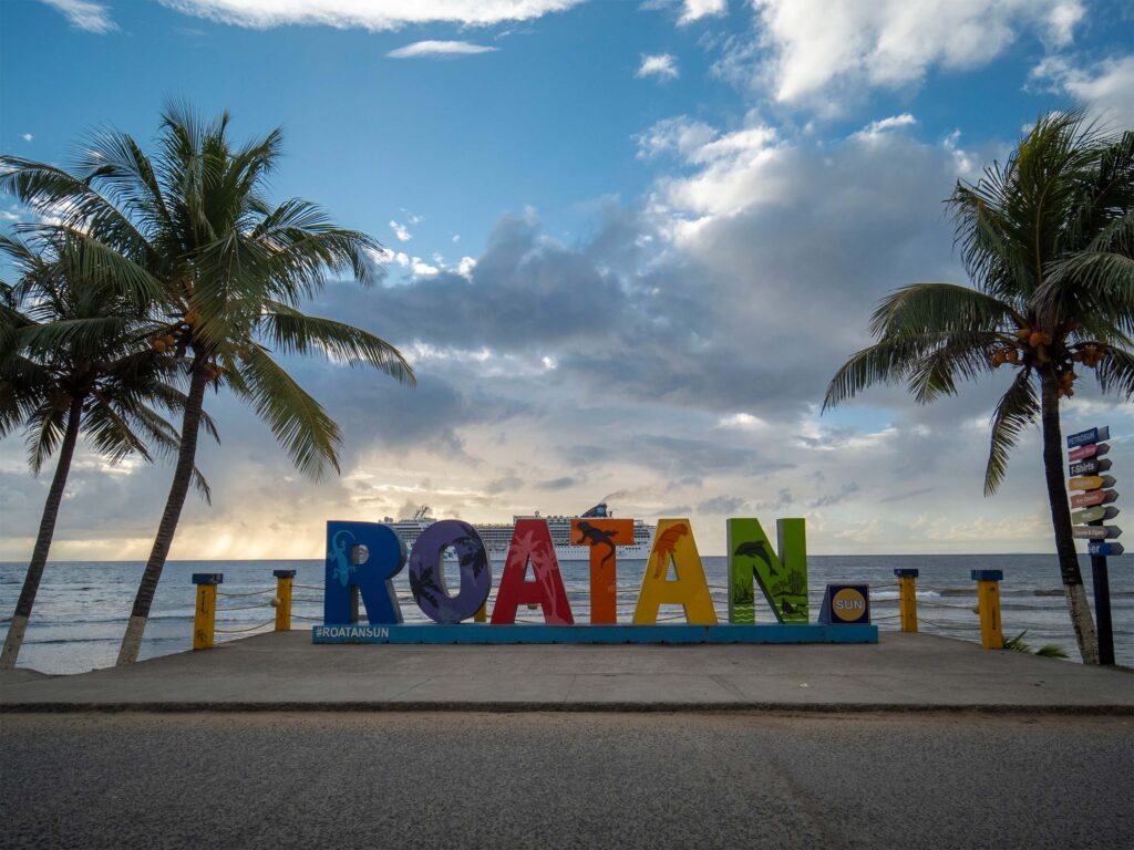 Dream Ferry + Roatan Island Tour