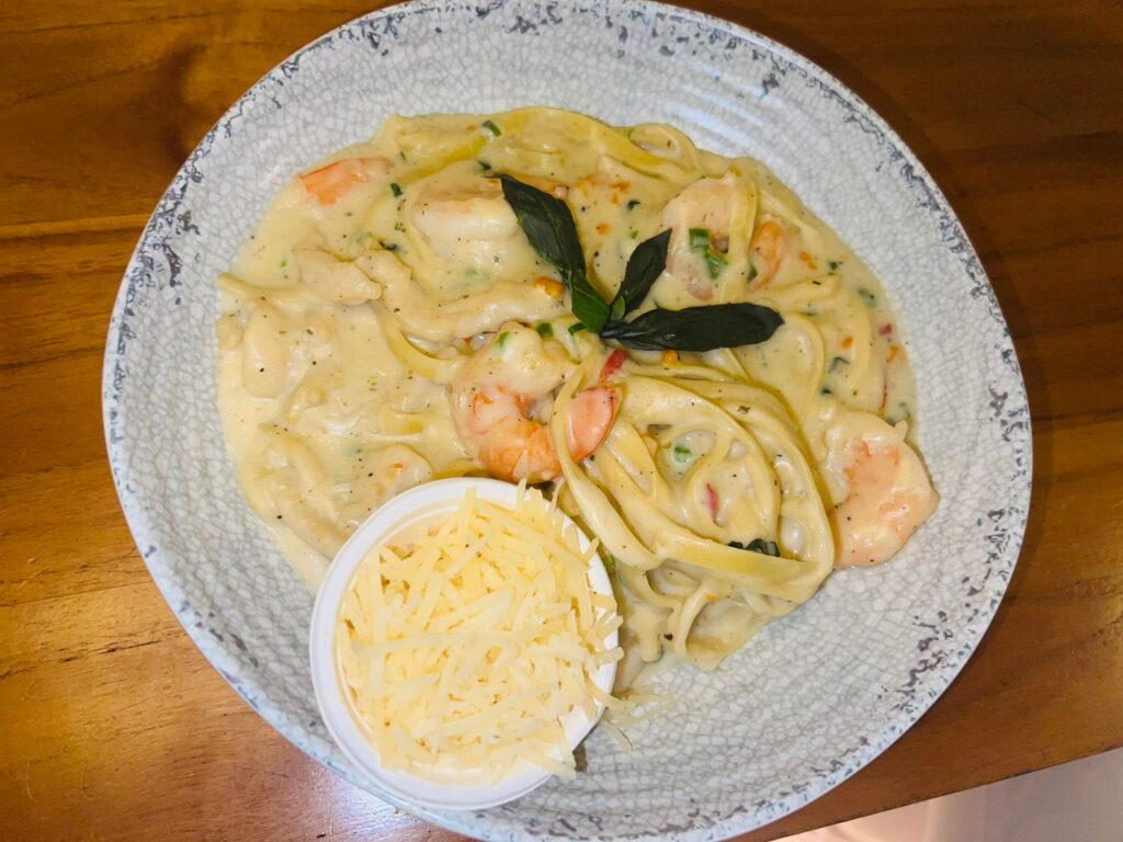 Island Tour | Restaurant | Beach | Animal Park